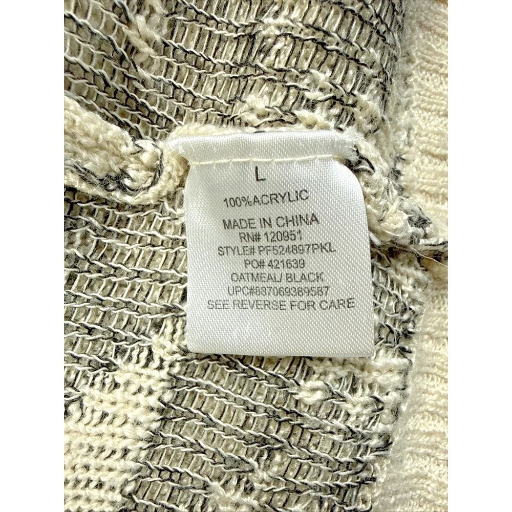 Pink Republic Junior's Tribal Print Knit Cardigan Cream/Black Size Large‎